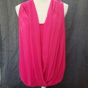 🌻JENNIFER LOPEZ draped sleeveless top